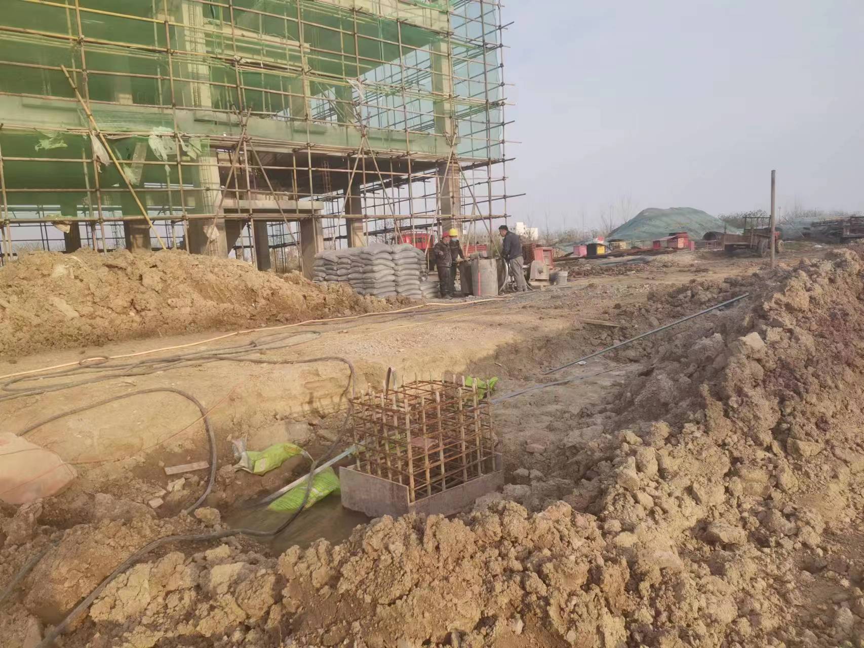 轮台当桥梁出现裂缝的时候应该及时加固修补